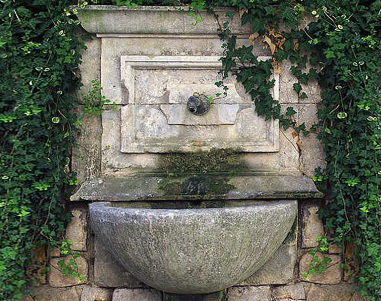 Wall Fountains – Monolithic Stone